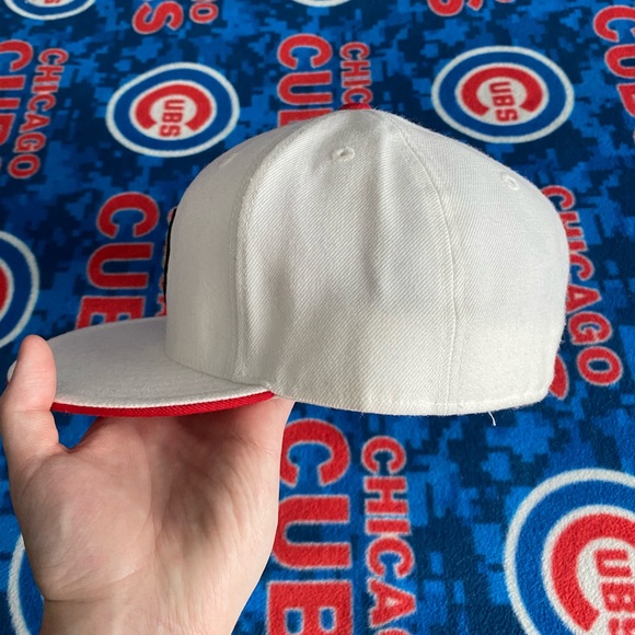 Mitchell and ness Chicago blackhawks SnapBack - Picture 2 of 6